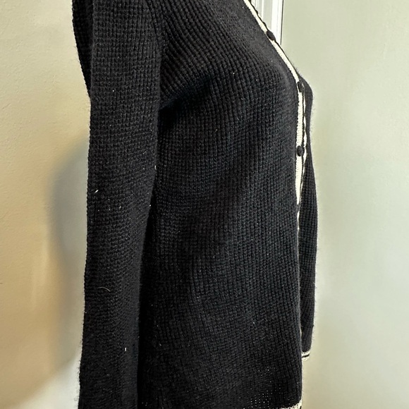 Moda international  VTG Style black &white Waffle knit cardigan. Silk & Cashmere - Picture 13 of 14